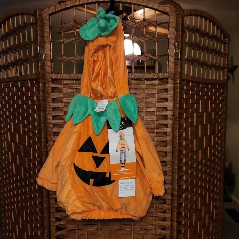 Baby 6–12M Pumpkin Halloween Costume - Hyde and Eek (like new)